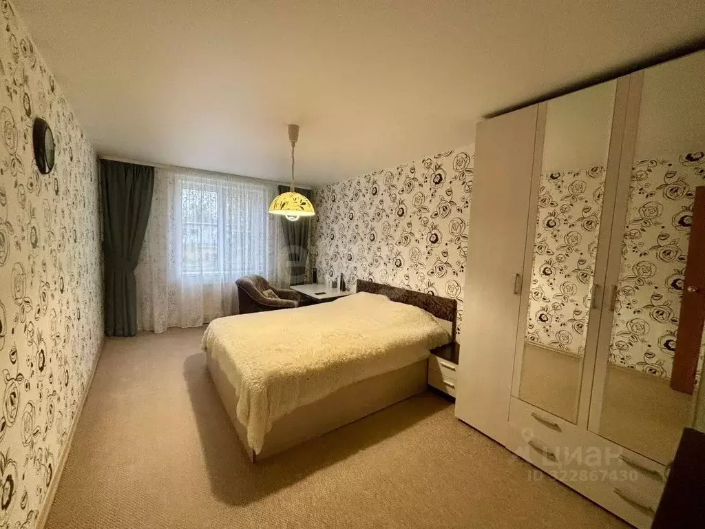 3-к кв. Псковская область, Остров ул. Чкалова, 2 (65.2 м) - Фото 1