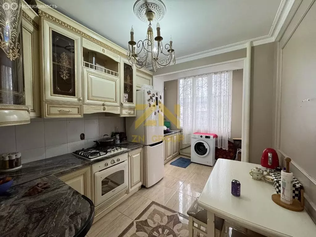 3-комнатная квартира: Махачкала, улица Магомеда Ярагского, 79 (105 м) - Фото 2