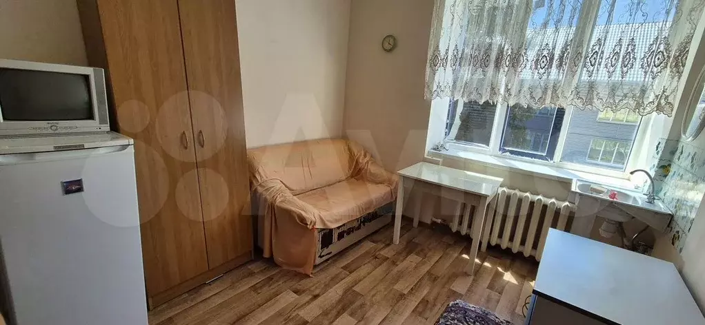 Комната 14 м в 1-к., 2/4 эт. - Фото 1