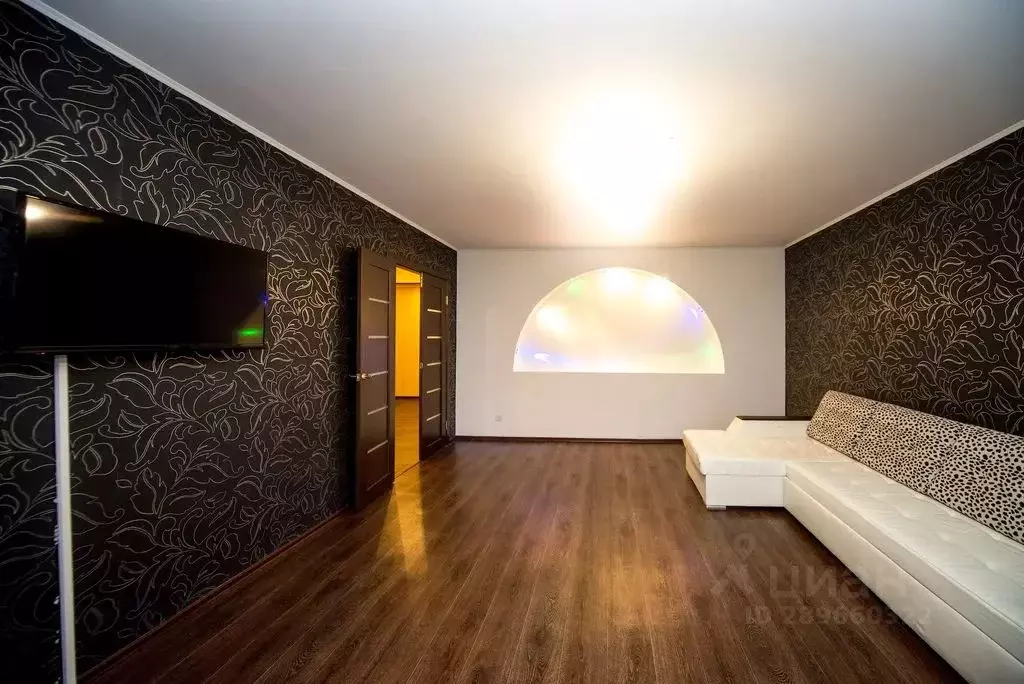 2-к кв. Красноярский край, Красноярск Северный проезд, 4 (75.0 м) - Фото 1