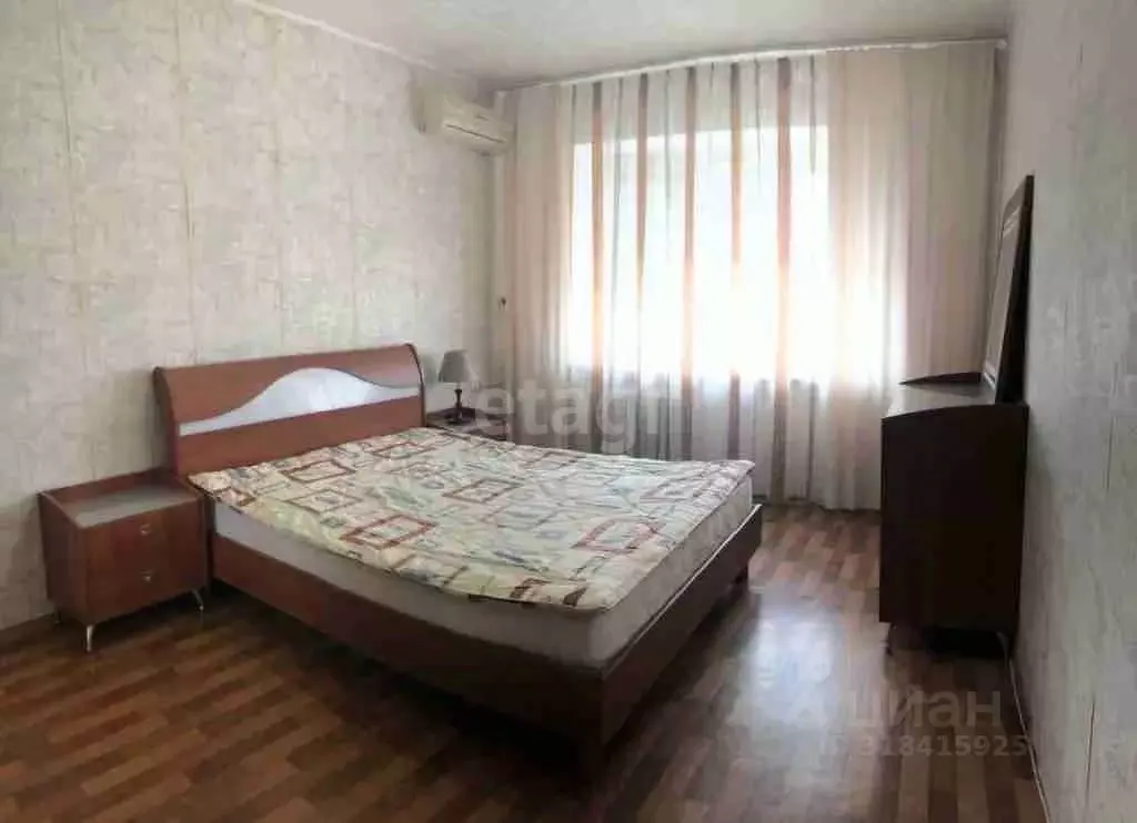 2-к кв. Астраханская область, Астрахань Тихорецкий пер., 7 (72.2 м) - Фото 0