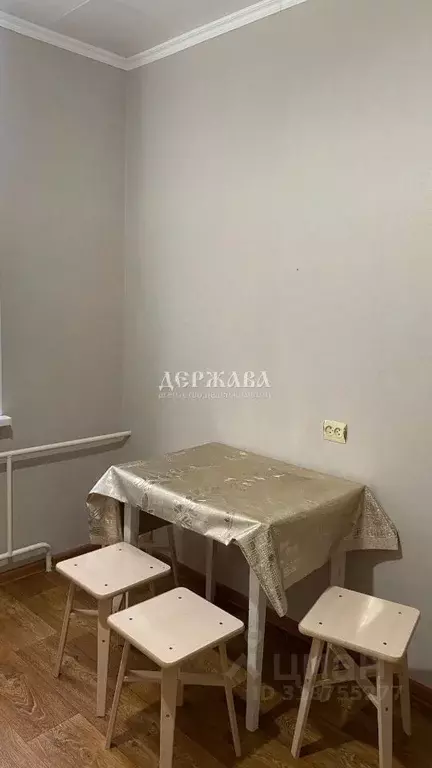 3-к кв. Белгородская область, Старый Оскол Королева мкр, 1 (64.0 м) - Фото 1