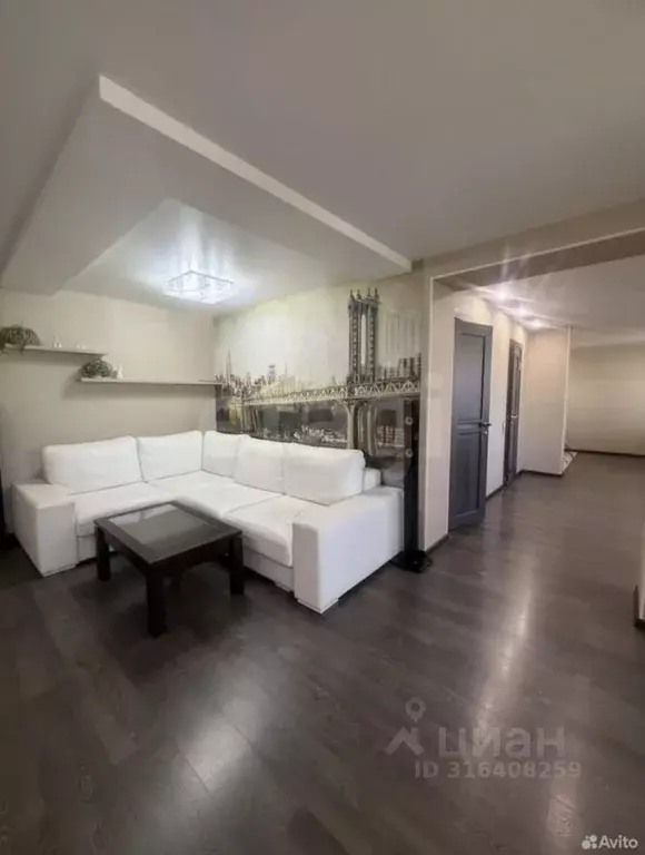 4-к кв. Амурская область, Благовещенск ул. Горького, 112 (132.3 м) - Фото 1