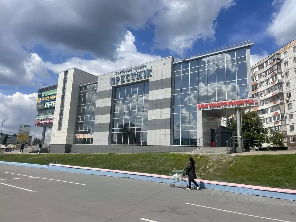 Помещение свободного назначения в Белгородская область, Старый Оскол ... - Фото 0