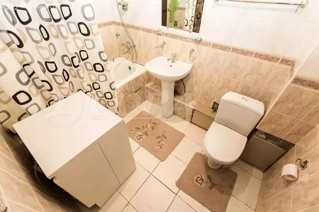 2-комнатная квартира: Тюмень, улица Московский Тракт, 177 (67 м) - Фото 1