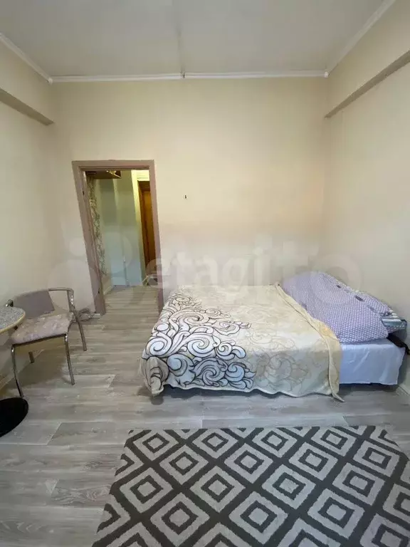 Комната 18 м в 1-к., 2/4 эт. - Фото 1
