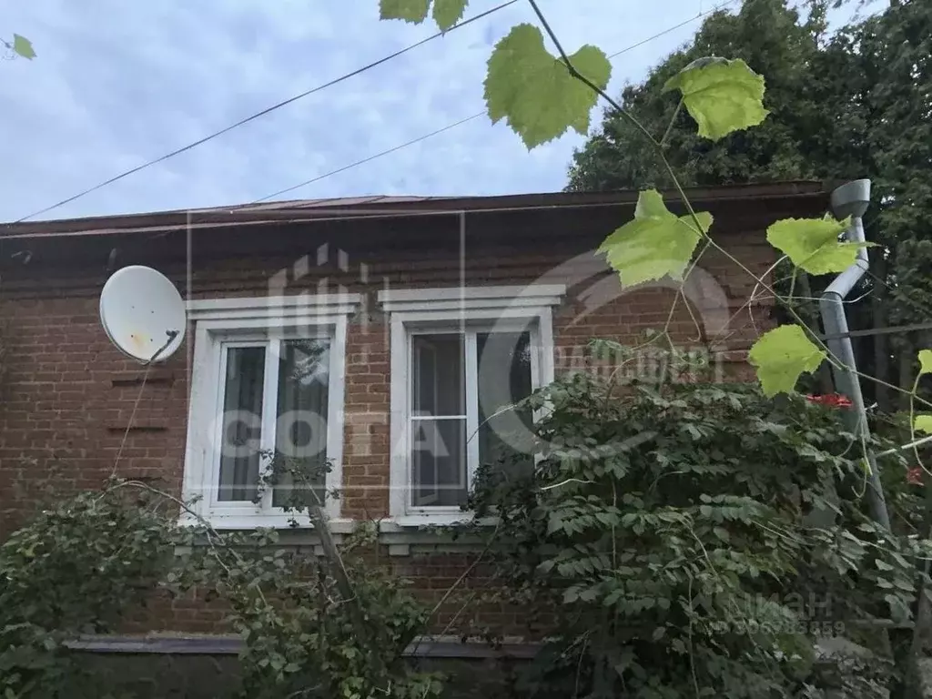 Дом в Воронежская область, Семилуки Коммунальная ул., 10 (94 м) - Фото 0