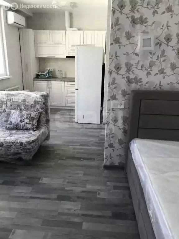 Квартира-студия: Севастополь, улица Лётчиков, 6 (32.8 м) - Фото 1