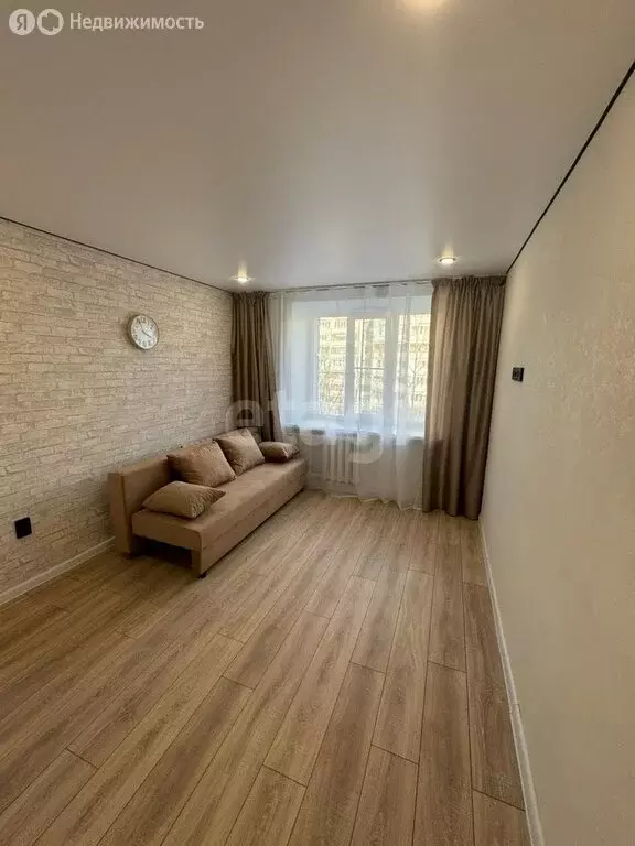 Квартира-студия: Казань, улица Короленко, 52А (17 м) - Фото 1