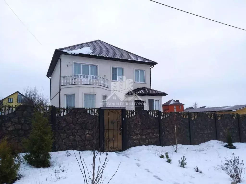 Дом в Белгородская область, Белгородский район, Головинское с/пос, с. ... - Фото 0