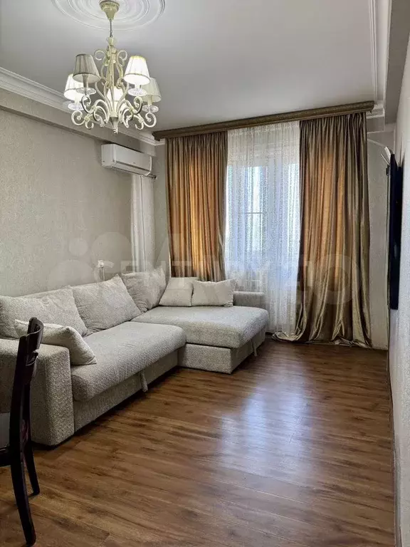 1-к. квартира, 54 м, 8/10 эт. - Фото 0