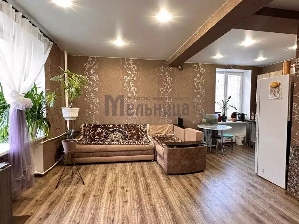 3-к кв. Волгоградская область, Волгоград ул. Германа Титова, 8 (66.1 ... - Фото 1