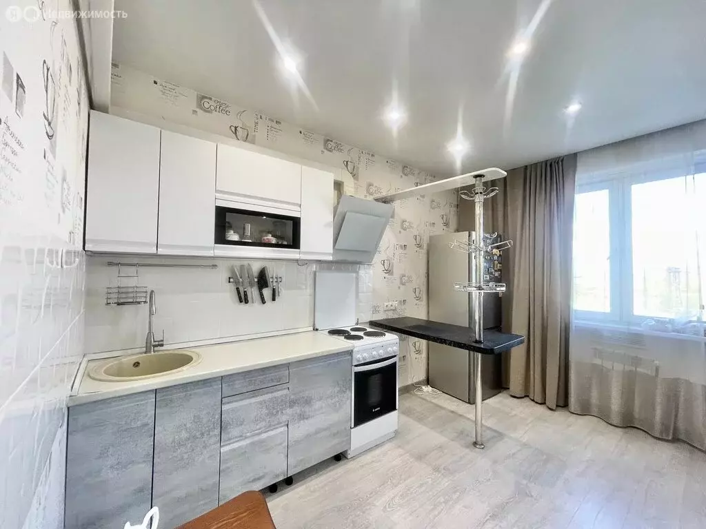 Квартира-студия: Иркутск, улица Маршала Конева, 38 (33.4 м) - Фото 1
