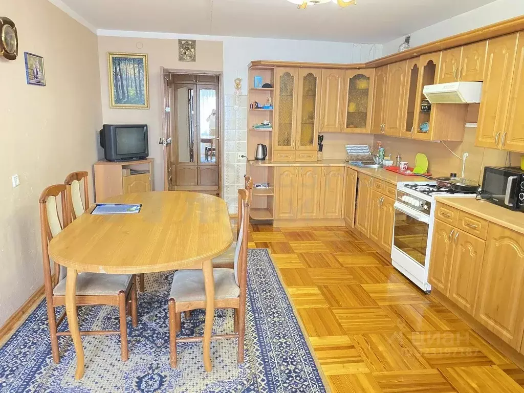 4-к кв. Новгородская область, Боровичи ул. Софьи Перовской, 86А (157.3 ... - Фото 1