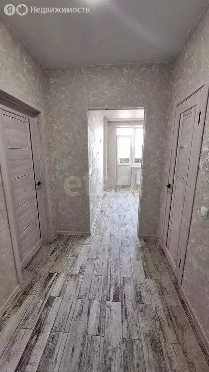 1-комнатная квартира: Краснодар, улица Лётчика Позднякова, 2к14 (39 м) - Фото 0