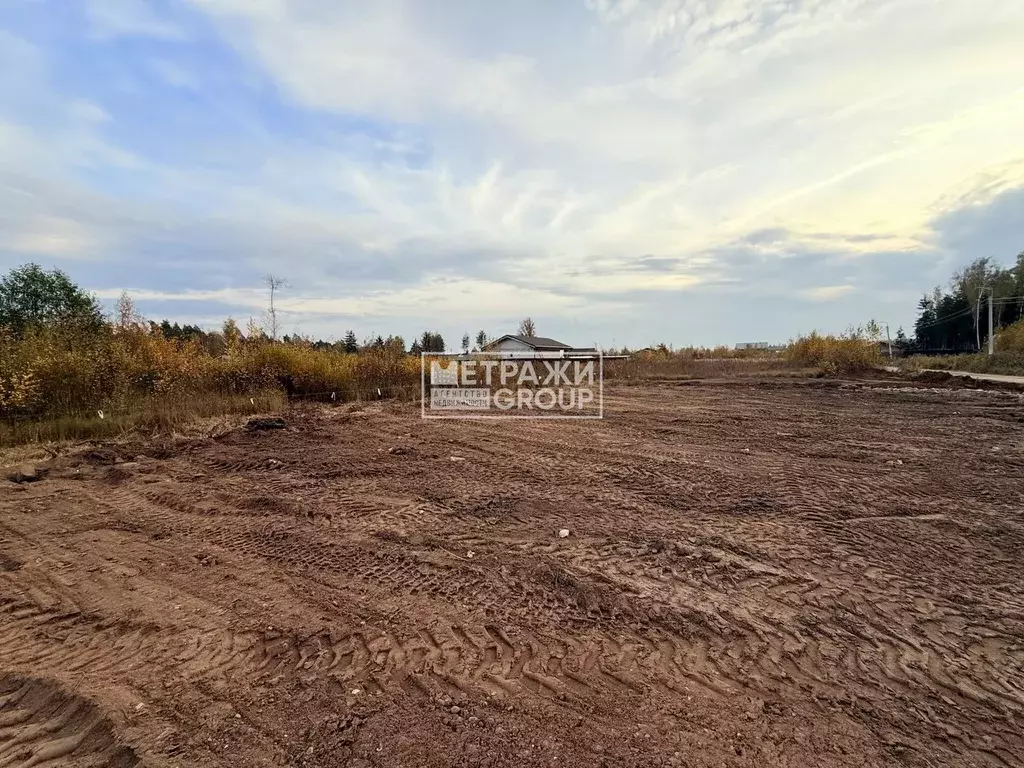 Участок в Московская область, Лосино-Петровский городской округ, д. ... - Фото 2