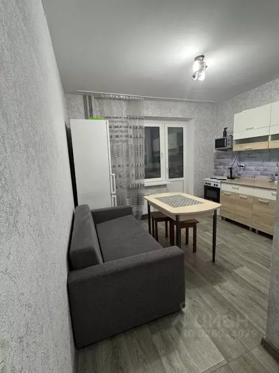 1-к кв. Новосибирская область, Новосибирск Вертковская ул., 125 (42.0 ... - Фото 1