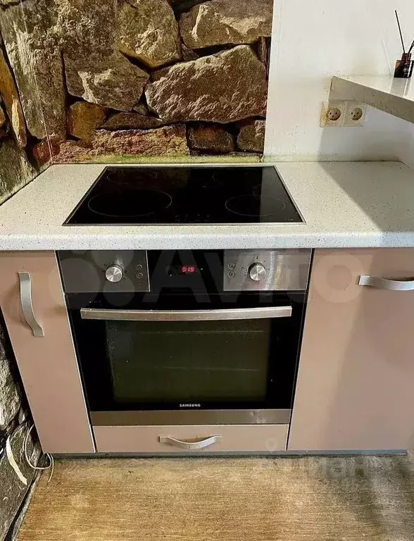 Студия Белгородская область, Старый Оскол Горняк мкр, 10 (18.0 м) - Фото 2