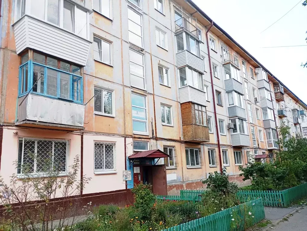 3-к кв. Омская область, Омск Городок Нефтяников мкр, ул. Энергетиков, ... - Фото 2