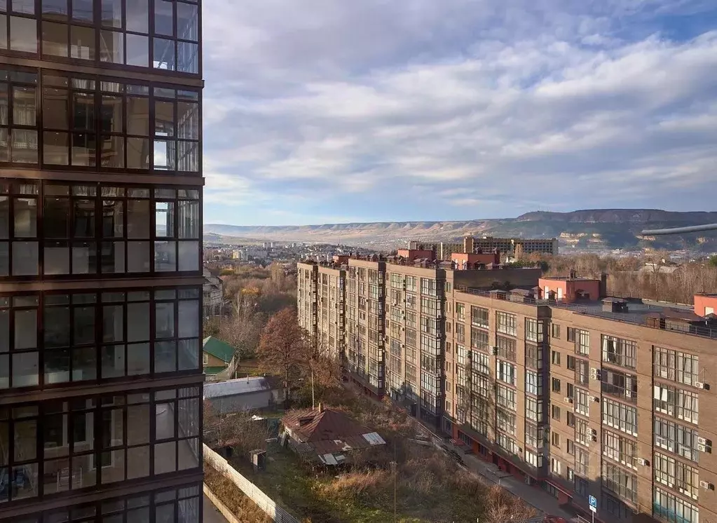 2-к кв. Ставропольский край, Кисловодск ул. Декабристов, 36/2 (75.0 м) - Фото 1
