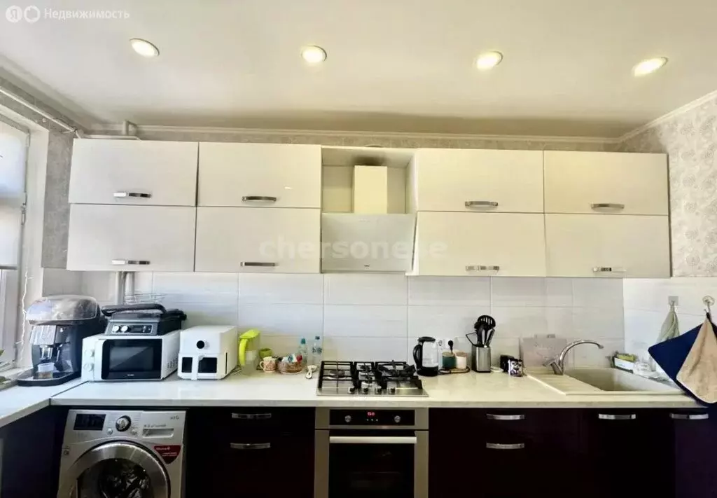 2-комнатная квартира: Севастополь, улица Колобова, 21Г (54 м) - Фото 1