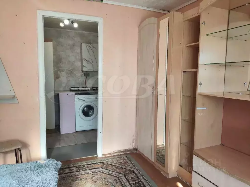 Комната Тюменская область, Тюмень ул. Республики, 210 (17.8 м) - Фото 1