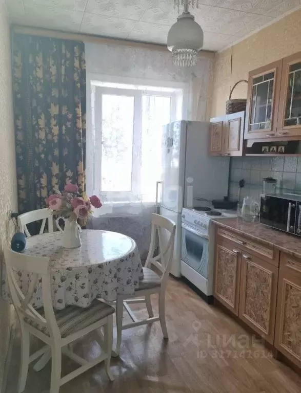 3-к кв. Бурятия, Улан-Удэ Ключевская ул., 72 (66.7 м) - Фото 0