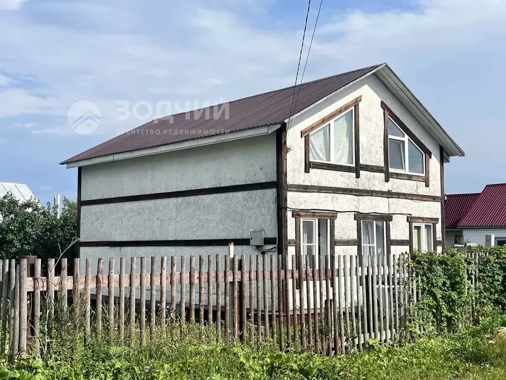 Дом в Чувашия, Канаш ул. Чкалова, 53 (100 м) - Фото 1