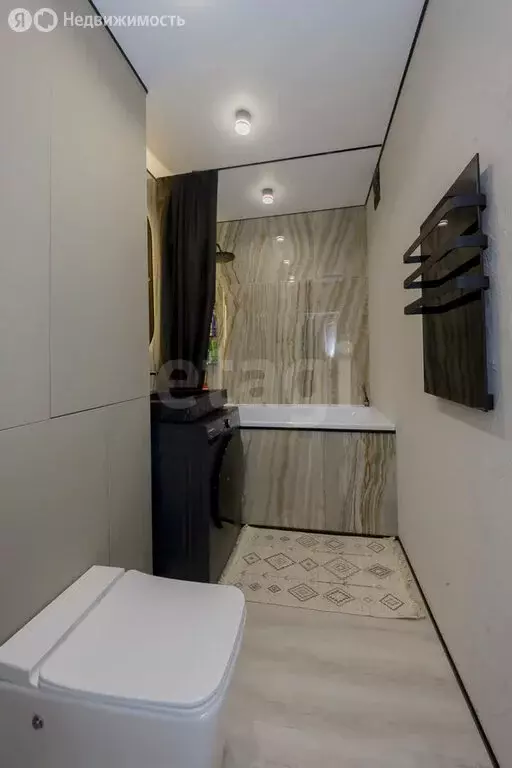 1-комнатная квартира: Тюмень, улица Валентины Трофимовой, 8 (38.4 м) - Фото 1