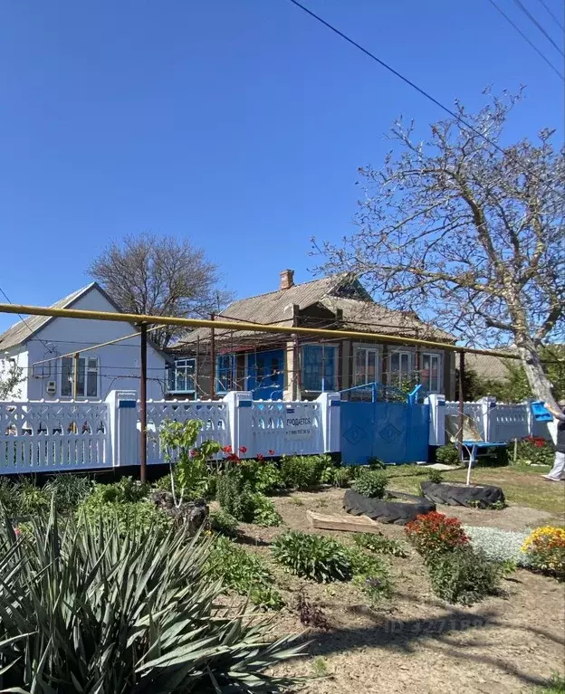 Дом в Краснодарский край, Темрюкский район, Запорожское с/пос, пос. ... - Фото 1