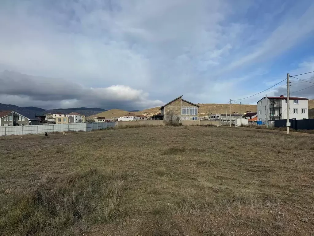Участок в Крым, Судак муниципальный округ, с. Миндальное, Солнечная ... - Фото 1