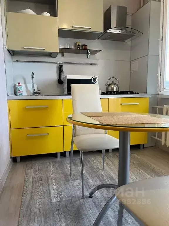 1-к кв. Саратовская область, Балаково Степная ул., 102 (38.0 м) - Фото 2