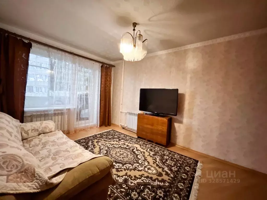 3-к кв. Ленинградская область, Ивангород Кингисеппский район, ул. ... - Фото 1