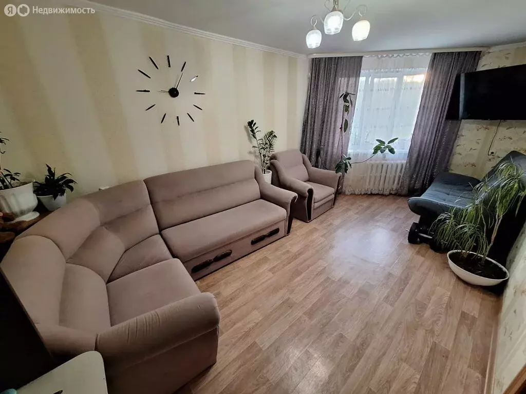 2-комнатная квартира: Туймазы, улица Островского, 28А (52 м) - Фото 0