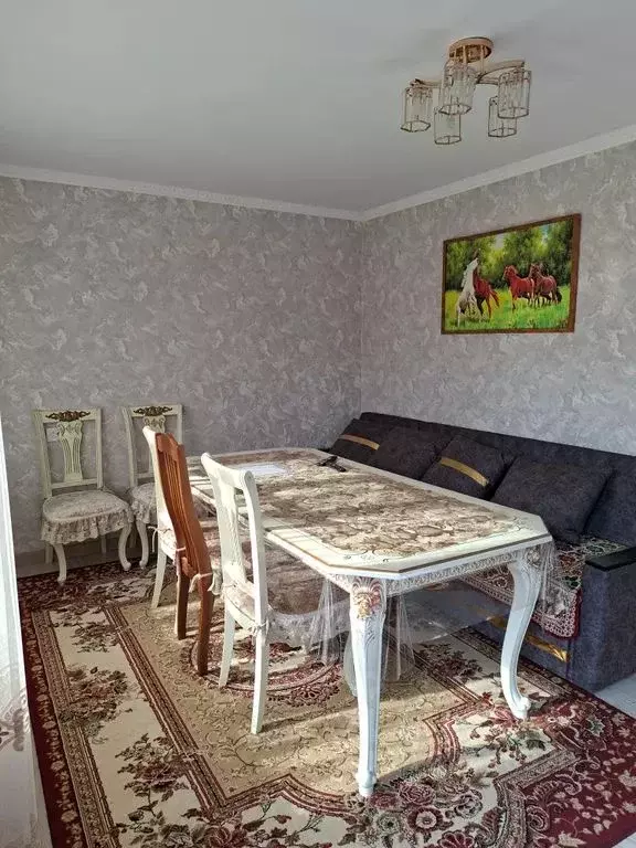 Дом в Карачаево-Черкесия, Зеленчукский район, с. Архыз ул. Курджиева, ... - Фото 1