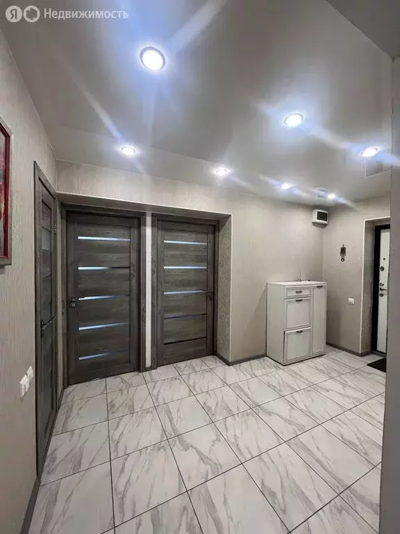 3-комнатная квартира: Томск, Большая Подгорная улица, 57 (100 м) - Фото 1