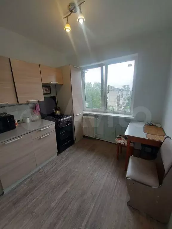 2-к. квартира, 42 м, 5/5 эт. - Фото 0