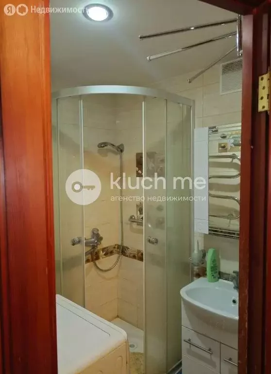 3-комнатная квартира: Казань, улица Курчатова, 8 (59 м) - Фото 1