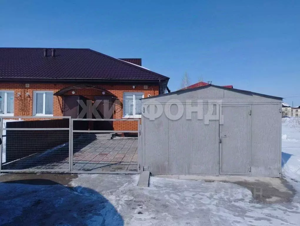 Таунхаус в Новосибирская область, Колывань рп ул. Шоссейная (36 м) - Фото 1