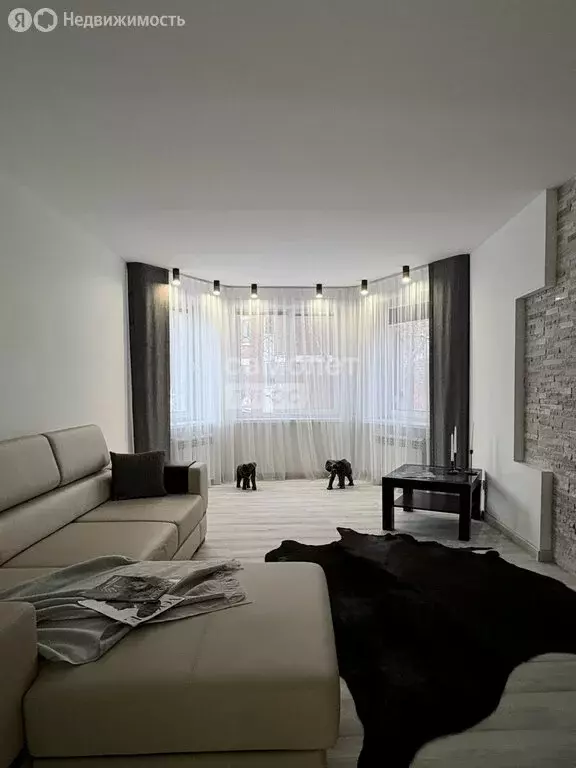 3-комнатная квартира: Иркутск, улица Лермонтова, 335А (64 м) - Фото 1