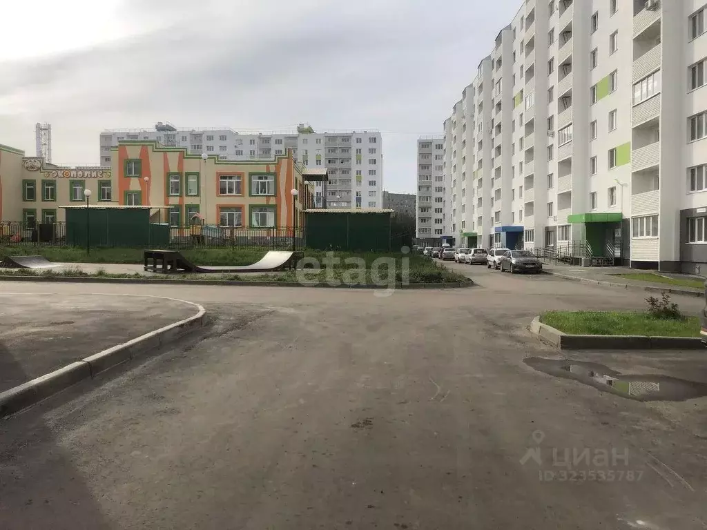 2-к кв. Саратовская область, Саратов ул. Имени Михаила Булгакова, 4А ... - Фото 1