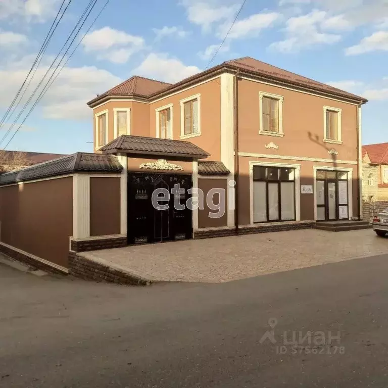 Дом в Дагестан, Махачкала ул. Гаджи Алибегова (300 м) - Фото 1