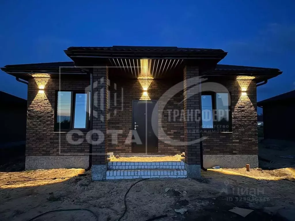 Дом в Воронежская область, с. Новая Усмань ул. 2-я Первомайская, 143 ... - Фото 1