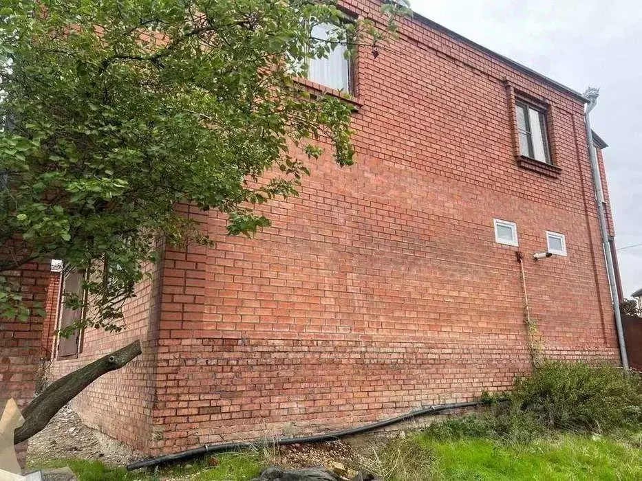 Дом в Адыгея, Тахтамукайский район, Яблоновский пгт проезд 2-й ... - Фото 1