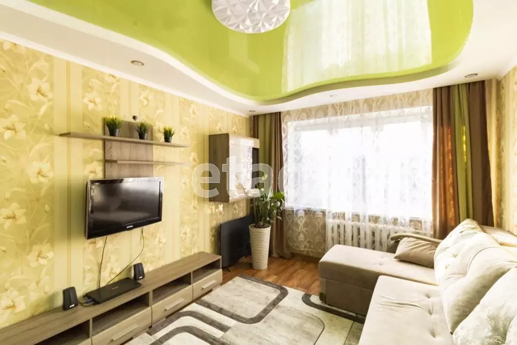 2-к кв. Тюменская область, Тюмень ул. Домостроителей, 36 (50.5 м) - Фото 1