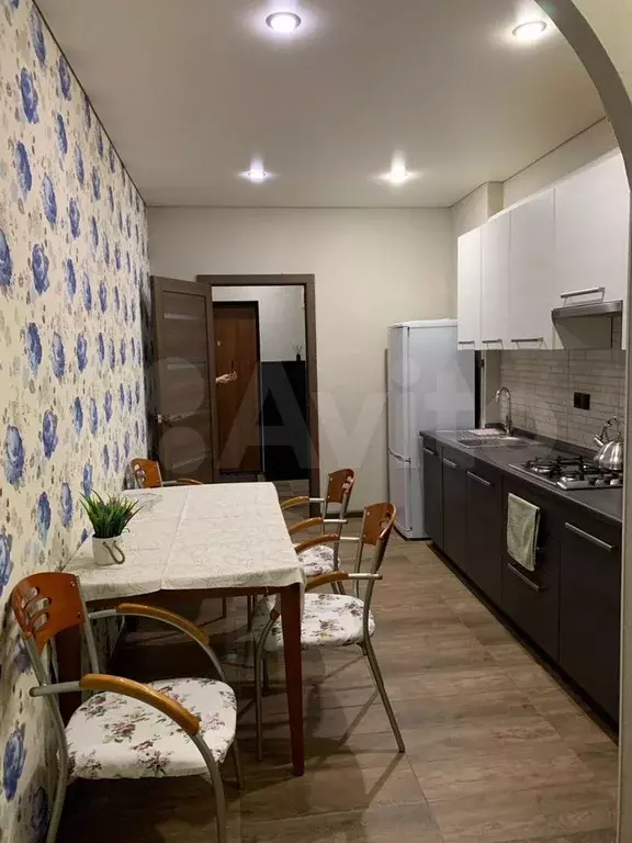 1-к. квартира, 48 м, 1/3 эт. - Фото 0