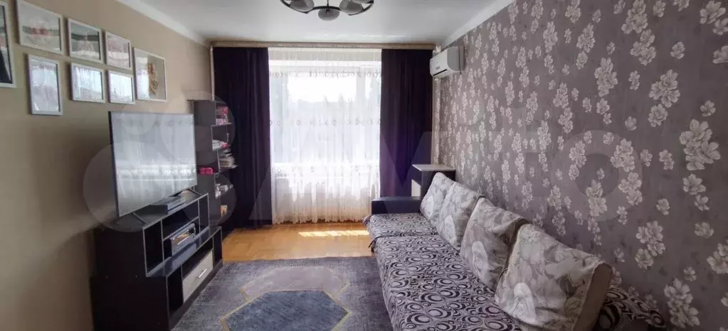3-к. квартира, 63 м, 5/5 эт. - Фото 0