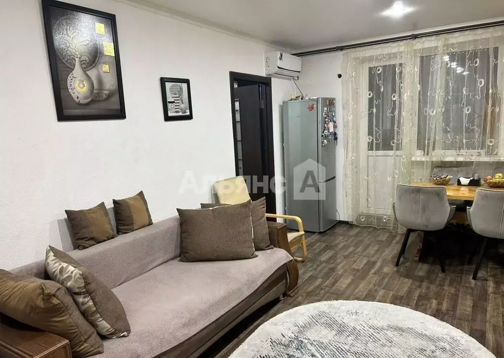 2-к кв. Ростовская область, Шахты ул. Маяковского, 82 (45.3 м) - Фото 1