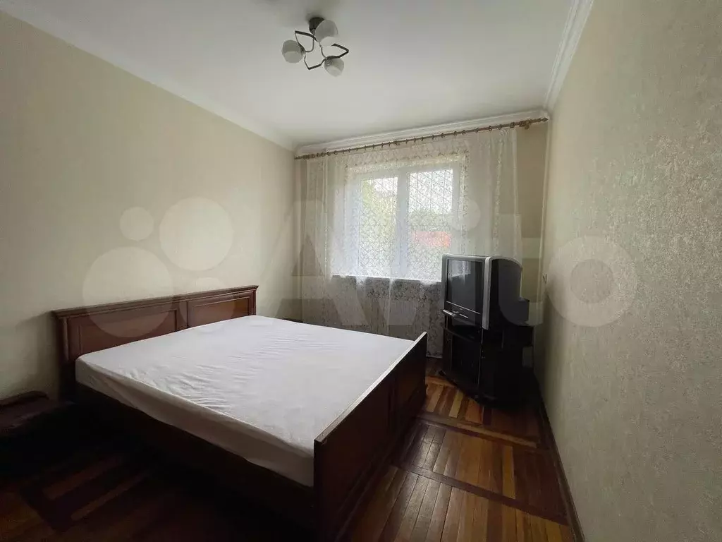 2-к. квартира, 60 м, 1/9 эт. - Фото 0