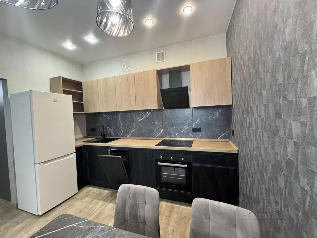 2-к кв. Свердловская область, Екатеринбург ул. Татищева, 18 (72.0 м) - Фото 2